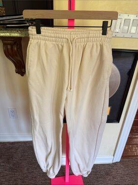 Zara Cream Drawstring Jogger Pants size medium worn once